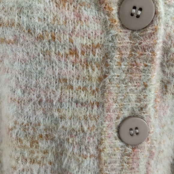 Sincerely Jules Fuzzy Pink Cropped Cardigan size Medium - Picture 5 of 6